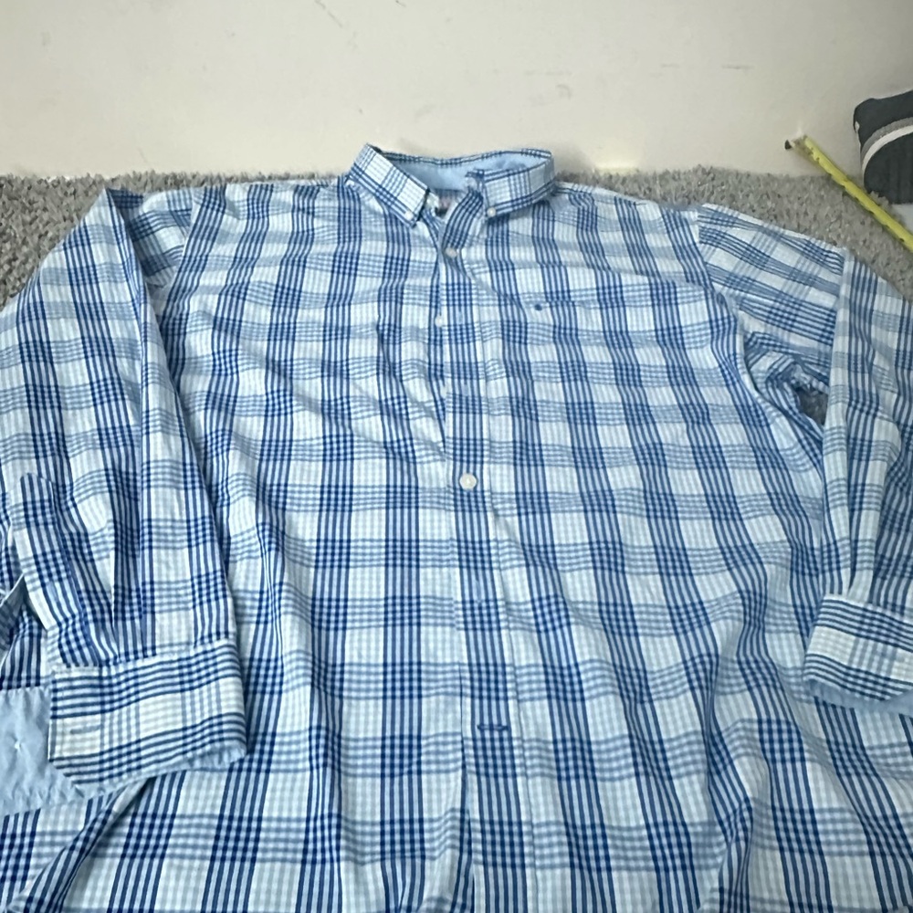 Izod Men's Blue and White Plaid Shirt